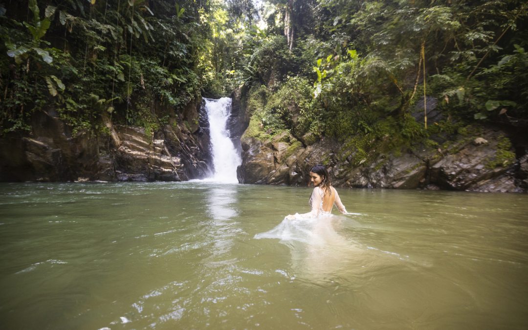 Trash The Dress – Paria Waterfall